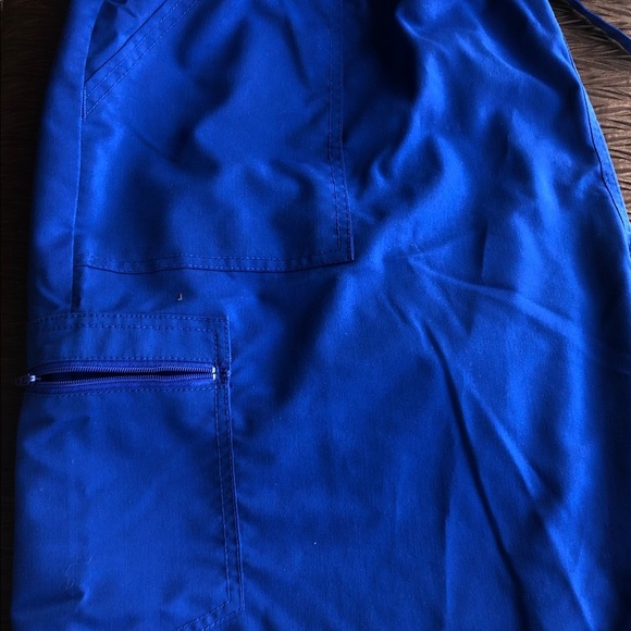 Electric Blue Scrub Set - Picture 7 of 9